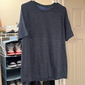 Lululemon Tshirt